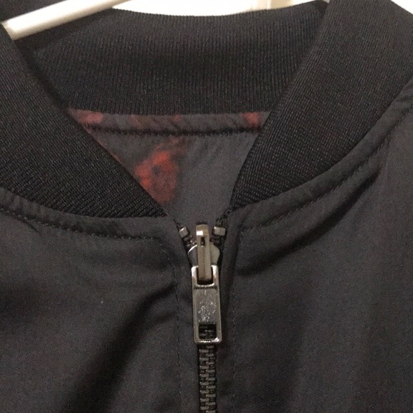 Reversible rose print / plain black bomber jacket - Picture 5 of 6